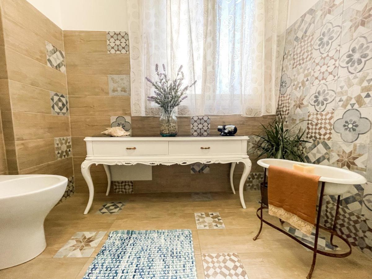 Al Politeama Rooms B&B Παλέρμο Εξωτερικό φωτογραφία