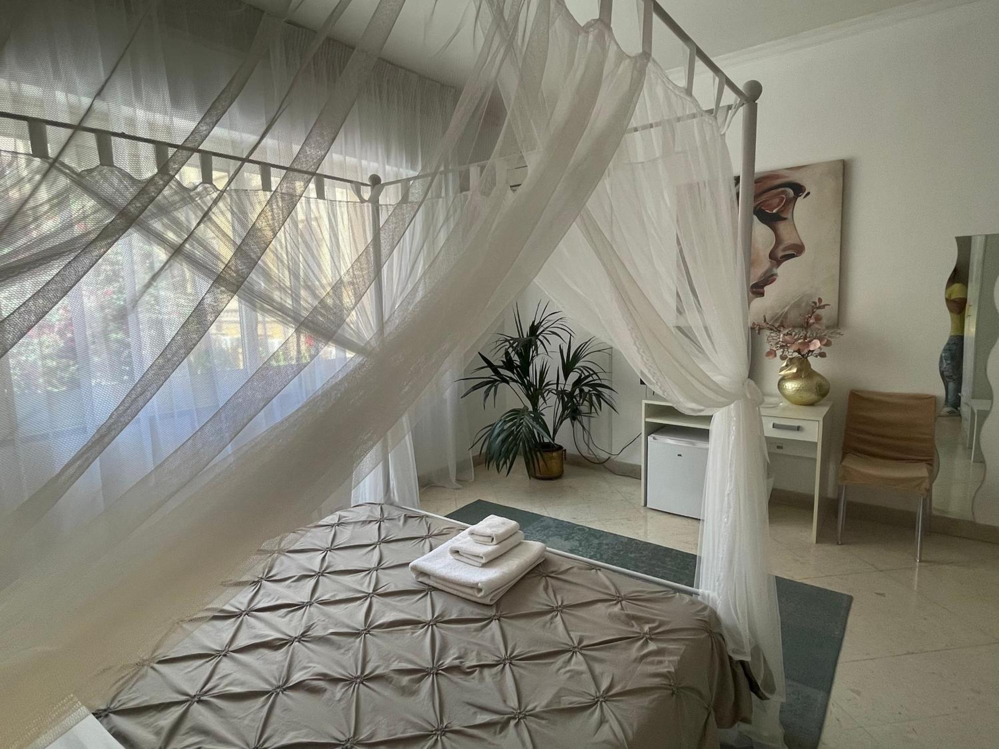 Al Politeama Rooms B&B Παλέρμο Εξωτερικό φωτογραφία